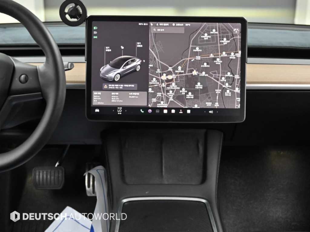 Tesla Model 3 — photo 14