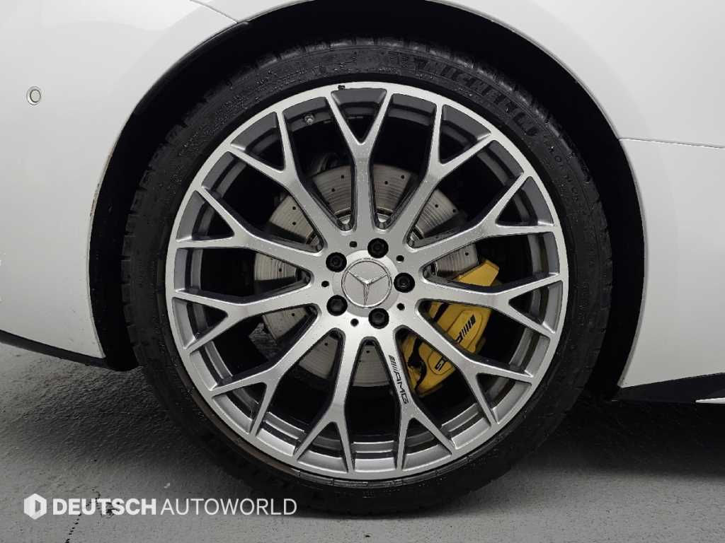 Mercedes-Benz SL-Class — photo 05