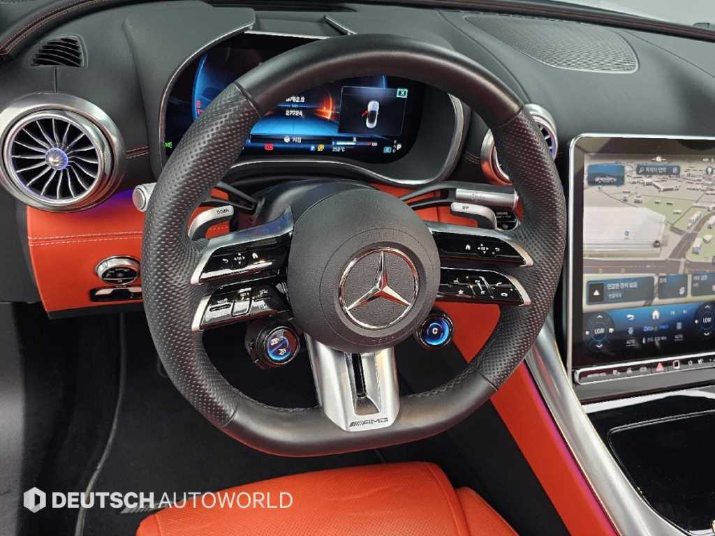 Mercedes-Benz SL-Class — photo 13