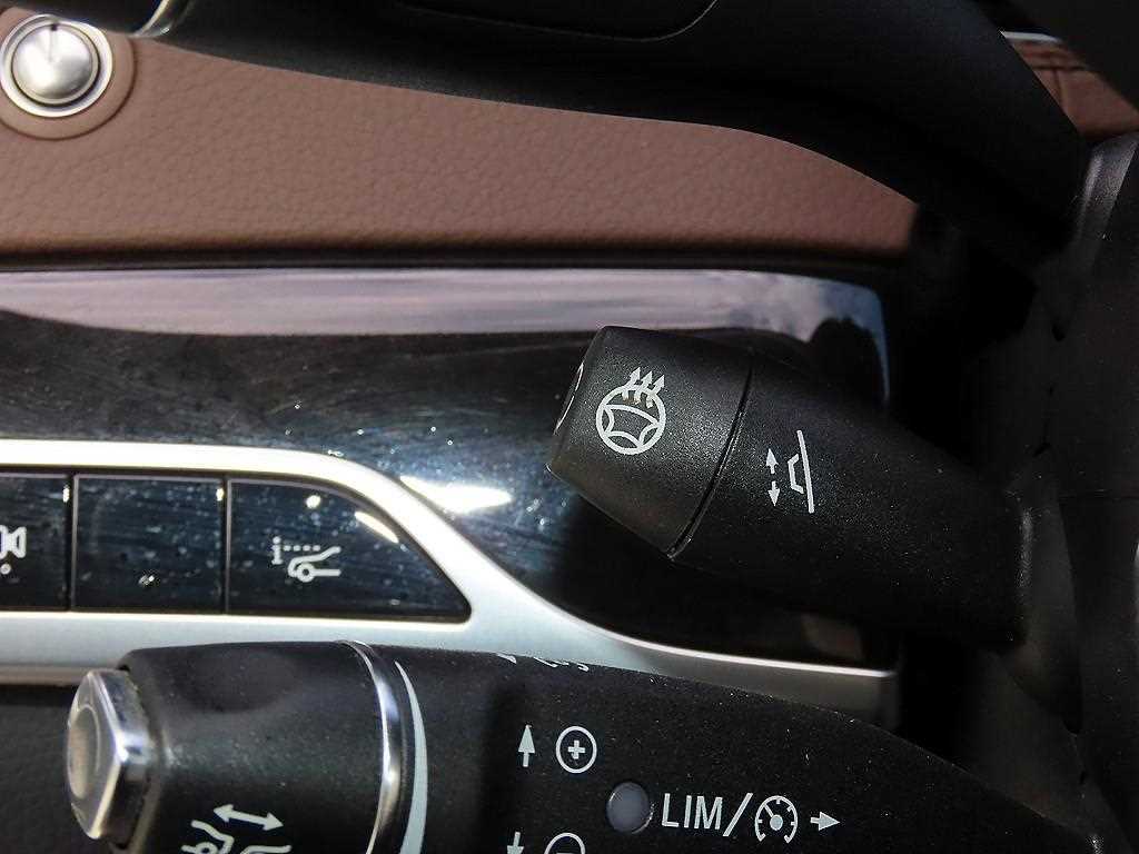 Mercedes-Benz S-Class — photo 13