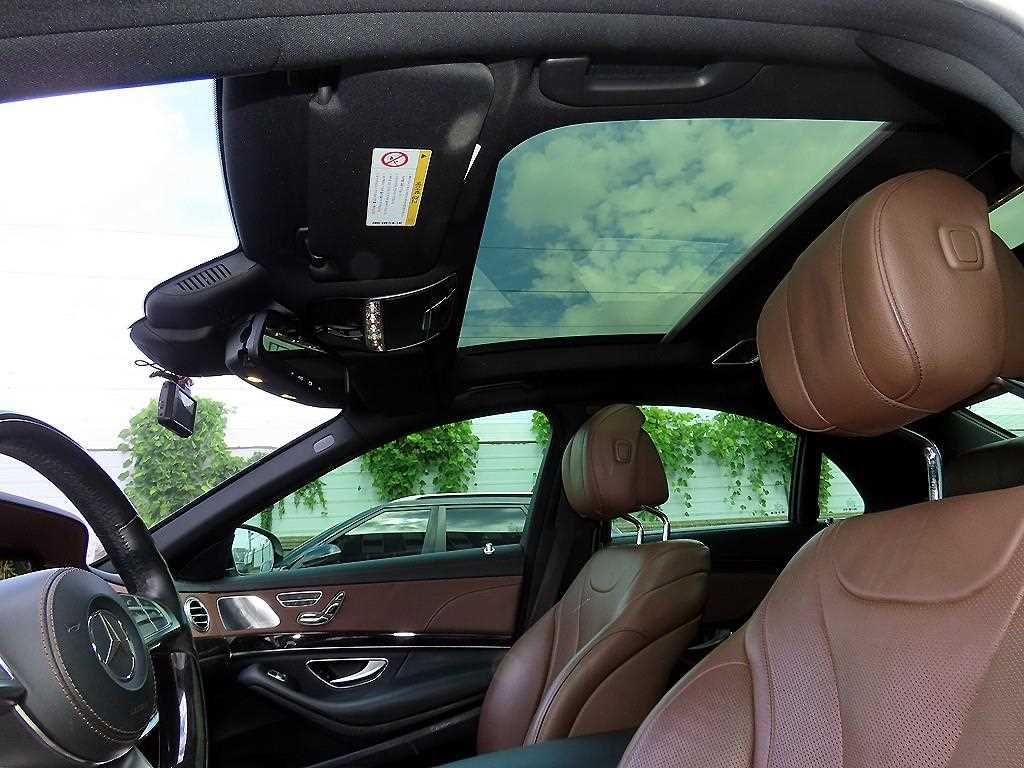 Mercedes-Benz S-Class — photo 16