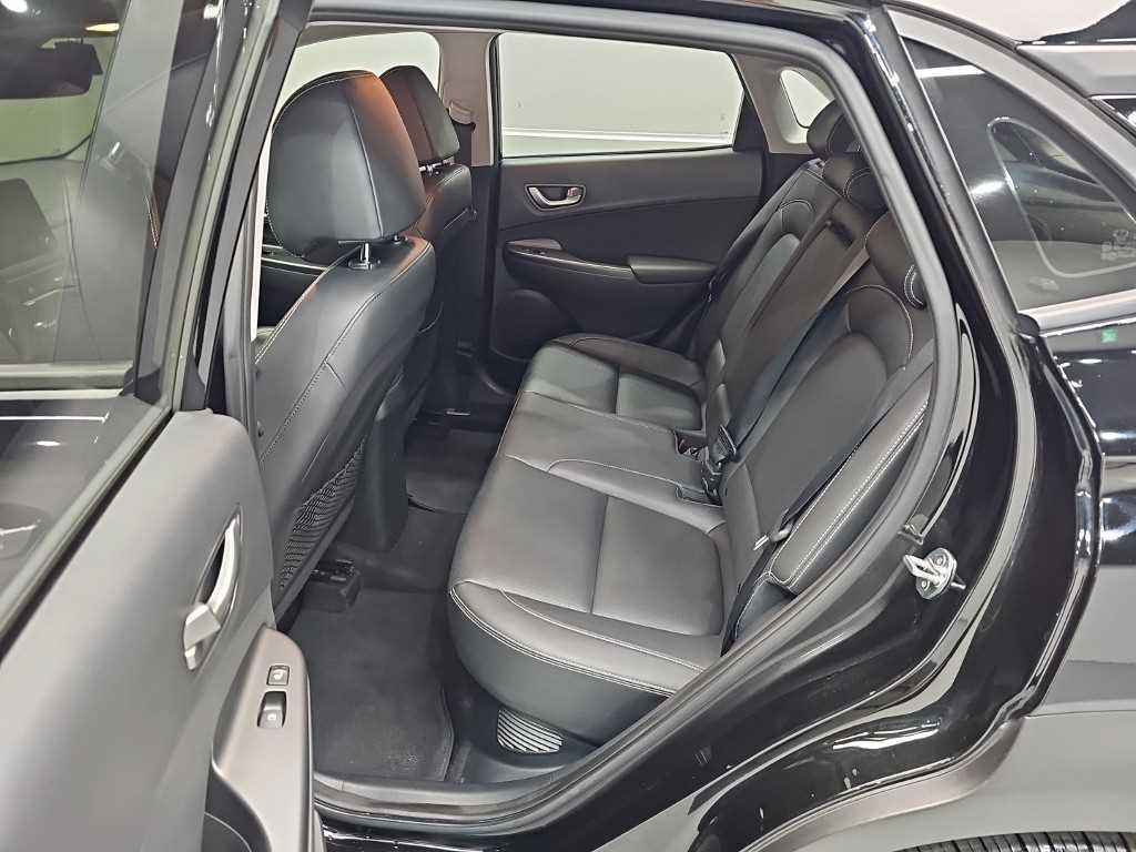 Hyundai Kona — photo 12