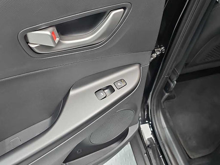 Hyundai Kona — photo 13