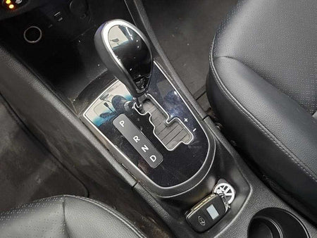 Hyundai Accent — photo 08