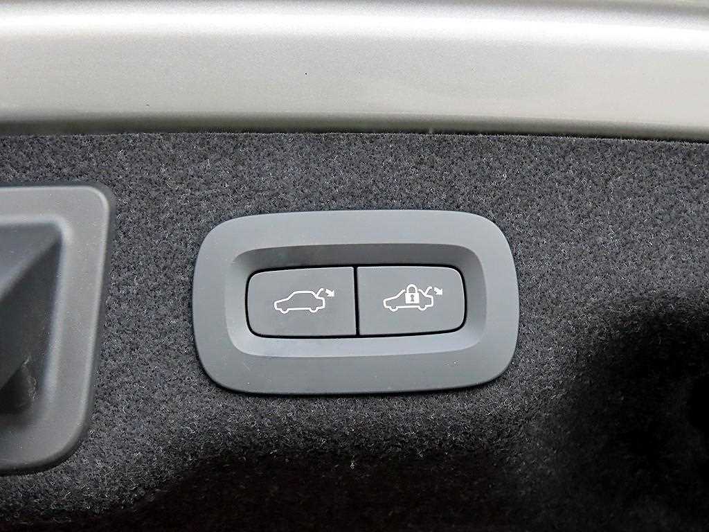 Volvo S90 — photo 17