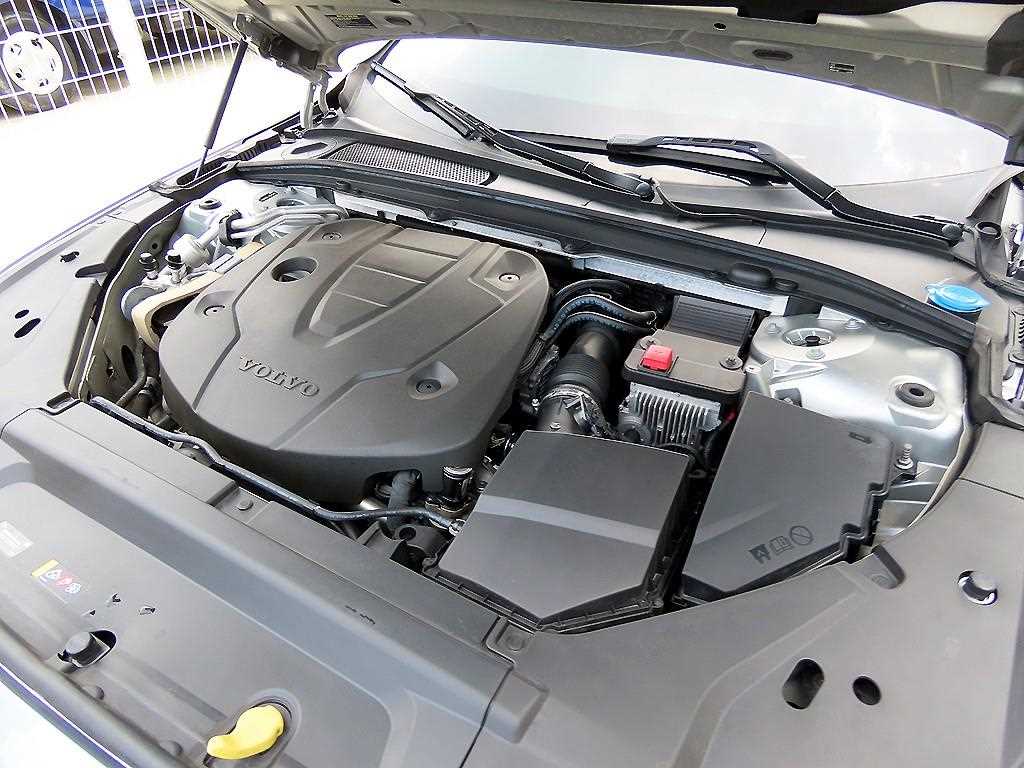 Volvo S90 — photo 19