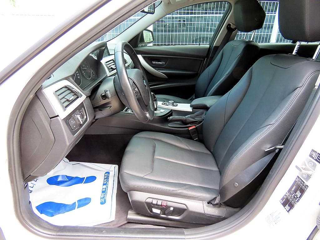 BMW 3-Series — photo 05