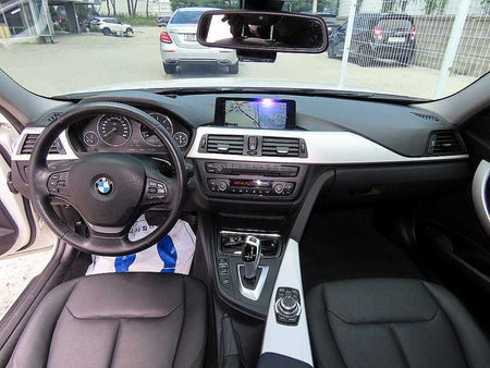 BMW 3-Series — photo 07
