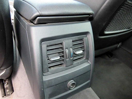 BMW 3-Series — photo 16