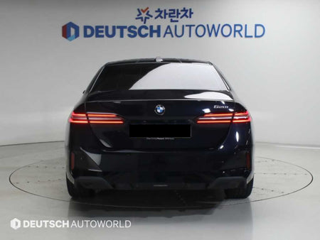 BMW 5-Series — photo 04