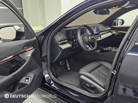 BMW 5-Series — photo 11