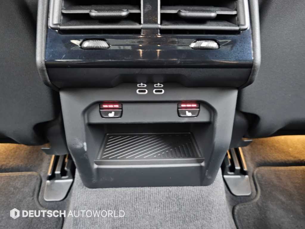 BMW 5-Series — photo 16