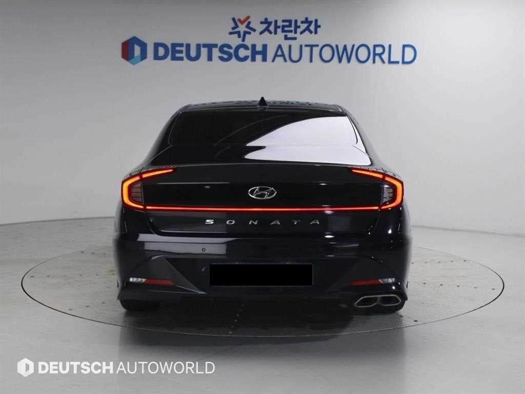Hyundai Sonata — photo 04