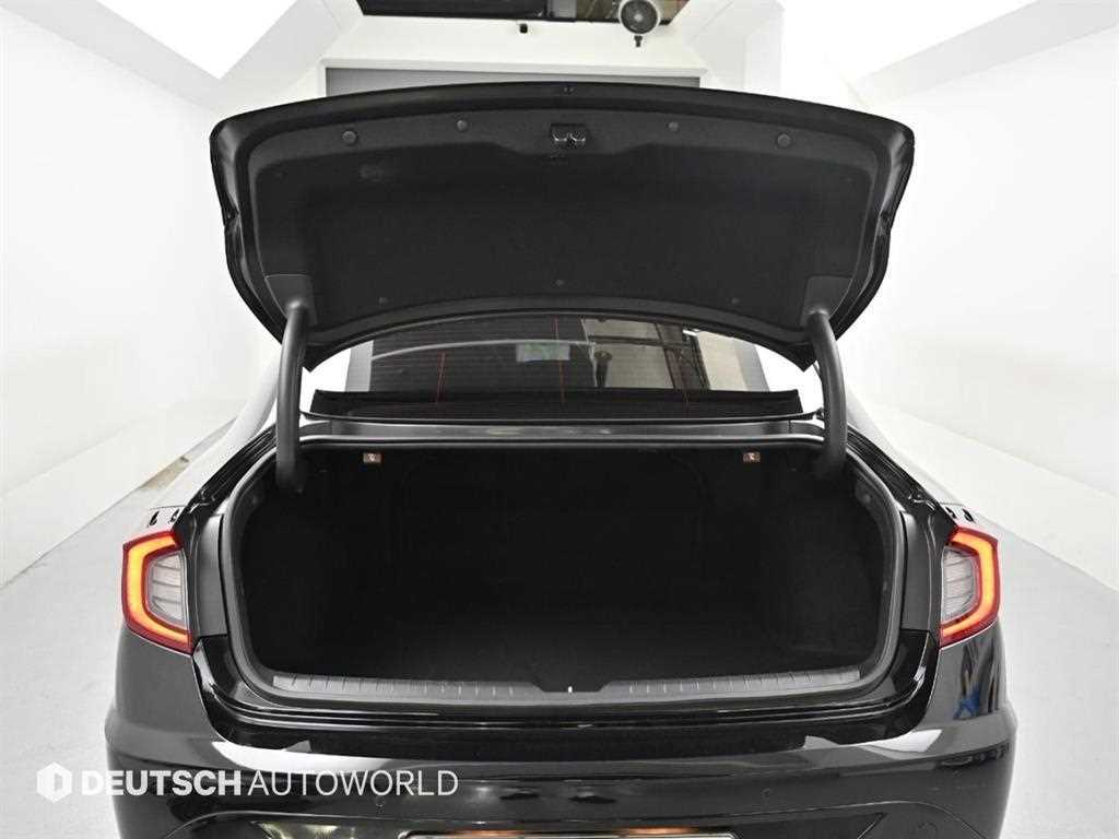 Hyundai Sonata — photo 19