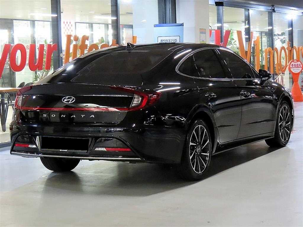 Hyundai Sonata — photo 04