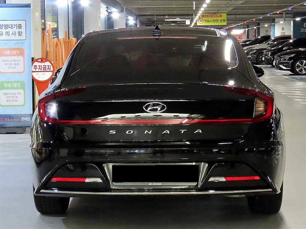 Hyundai Sonata — photo 05