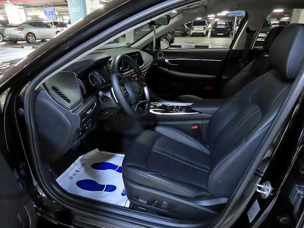 Hyundai Sonata — photo 06