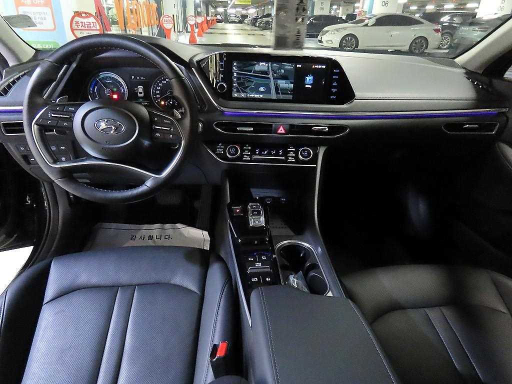 Hyundai Sonata — photo 10