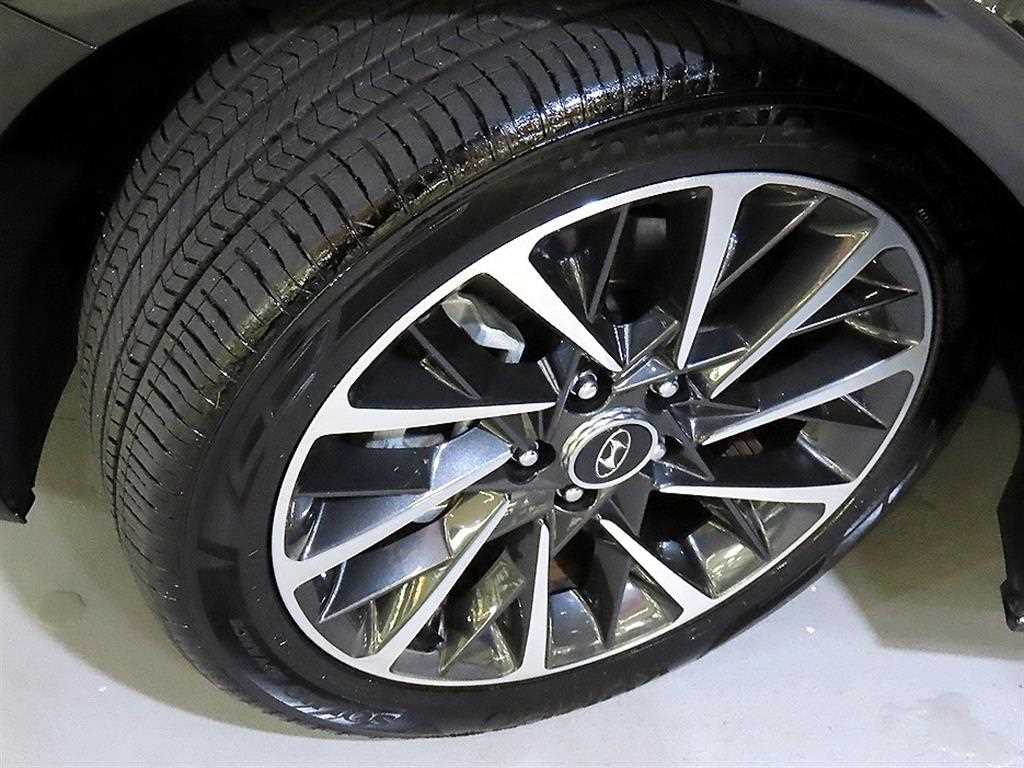 Hyundai Sonata — photo 19