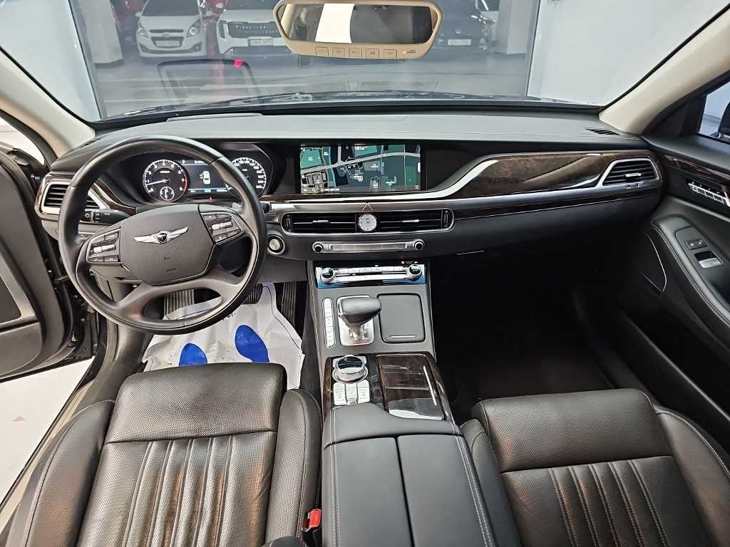 Genesis G90 — photo 07