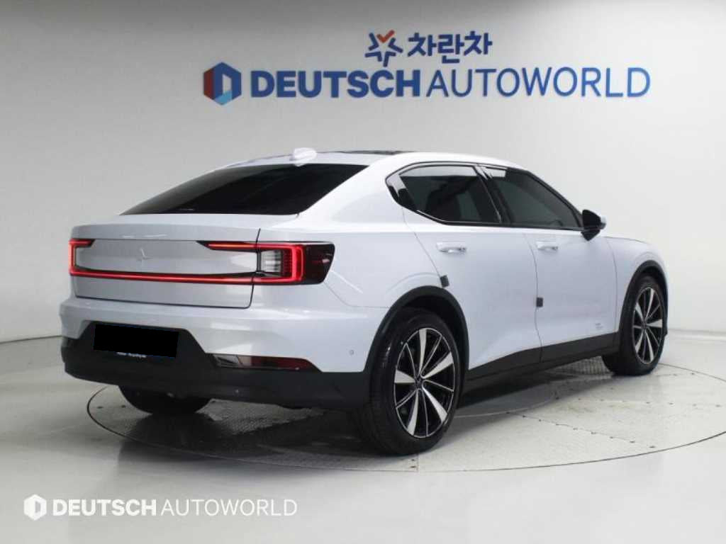 Polestar Polestar 2 — photo 02