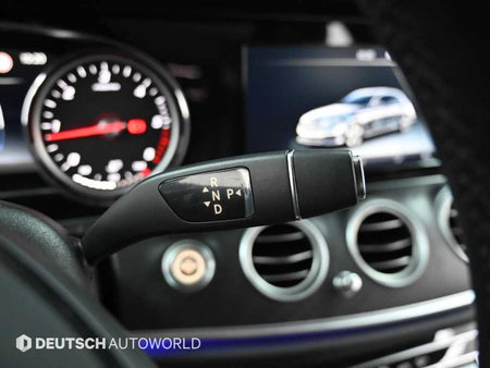 Mercedes-Benz E-Class — photo 09