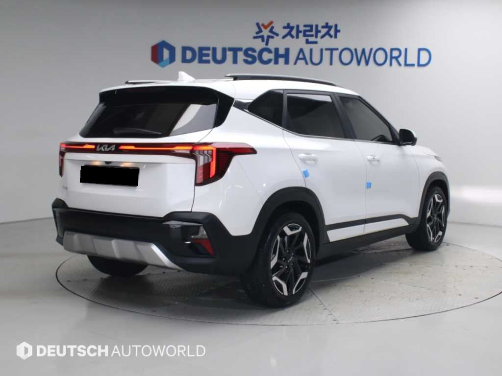 Kia Seltos — photo 02