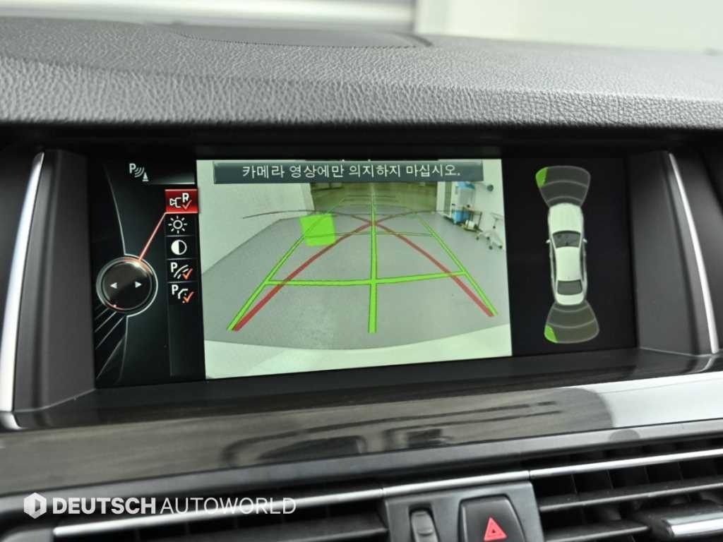 BMW 5-Series — photo 15