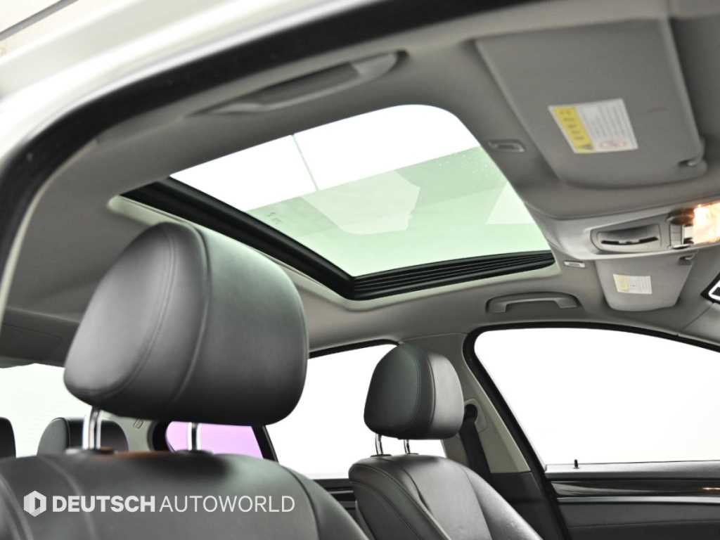 BMW 5-Series — photo 18