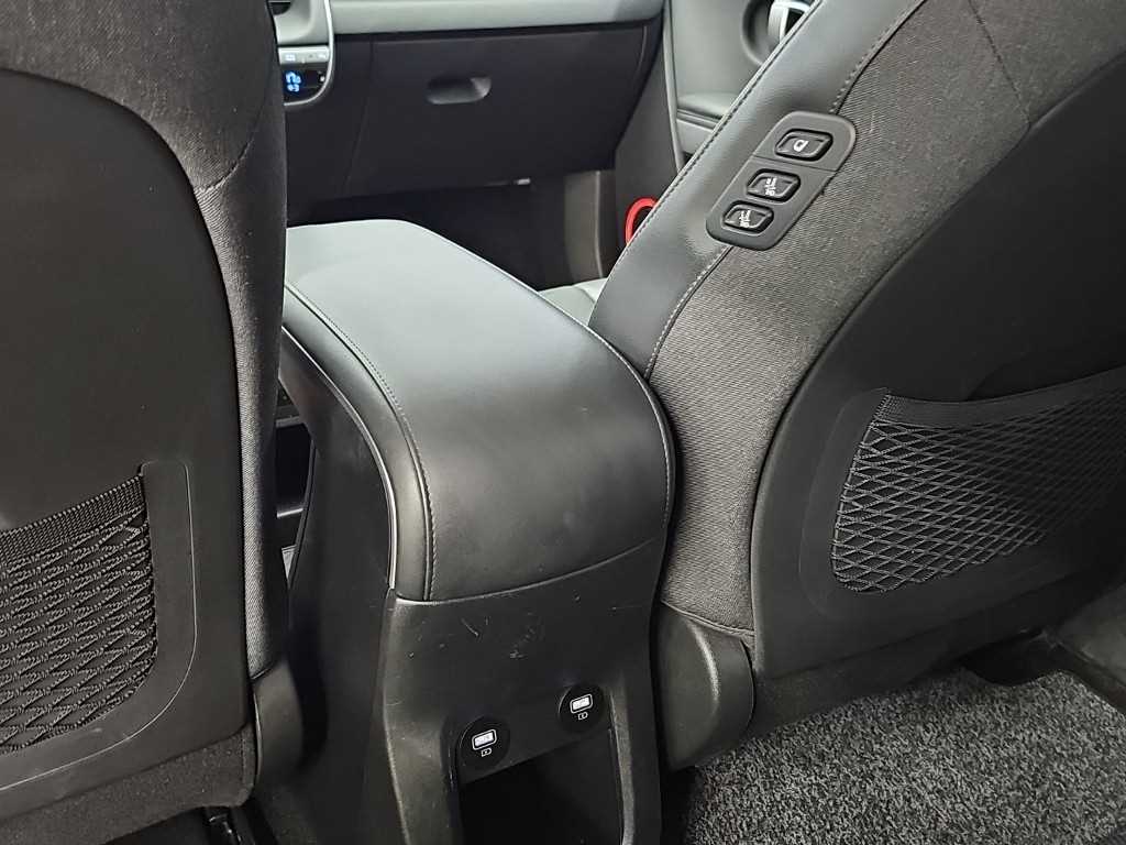Hyundai Ioniq5 — photo 13
