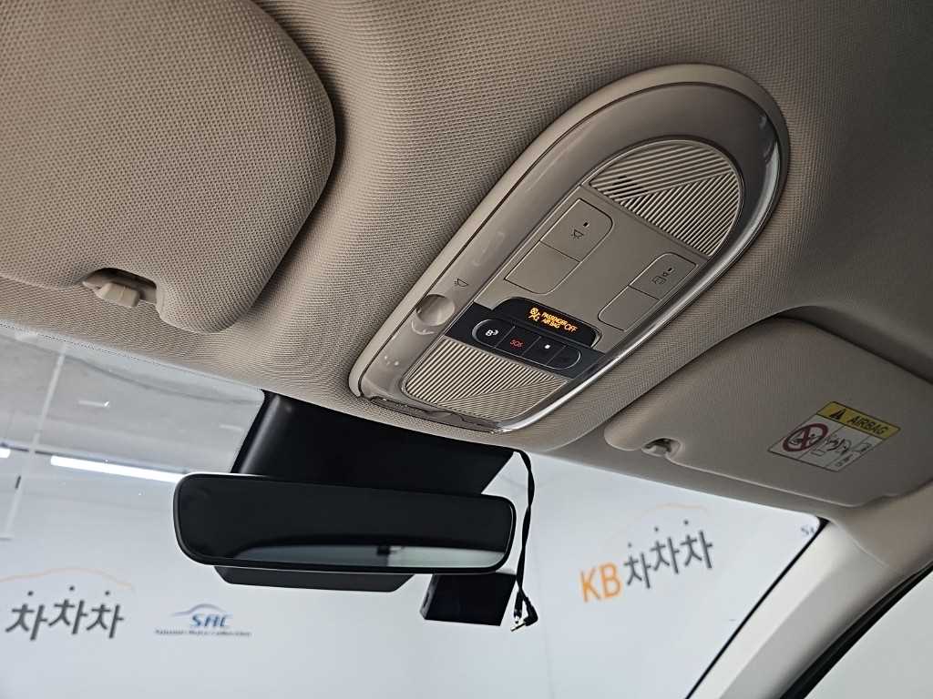 Hyundai Ioniq5 — photo 17