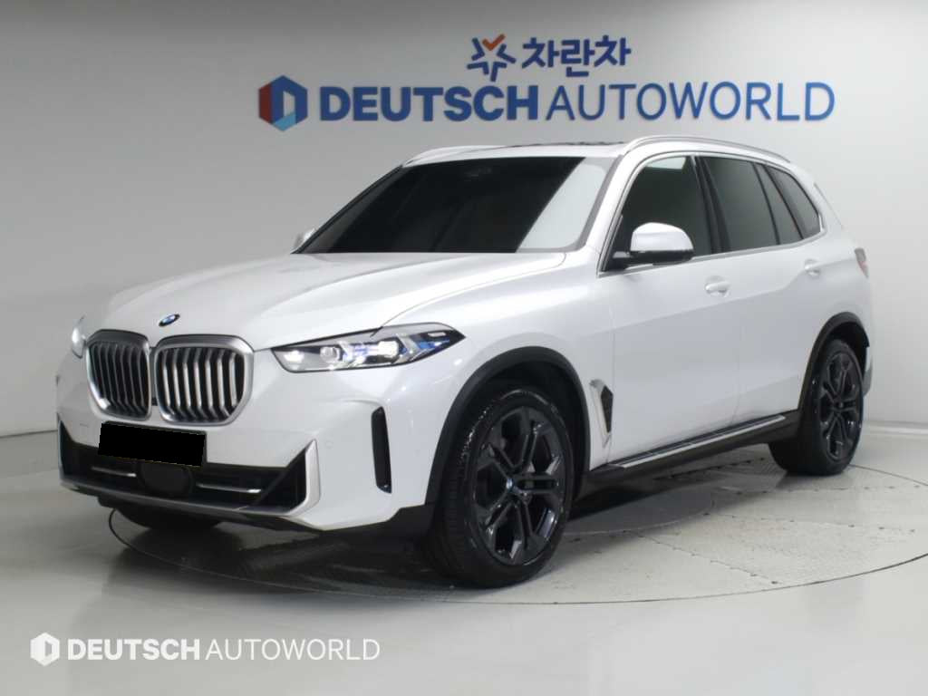 BMW X5 — photo 01