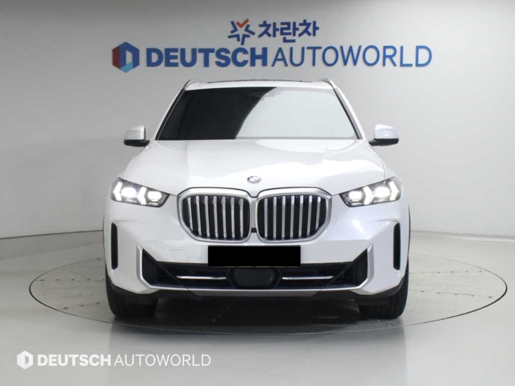 BMW X5 — photo 03
