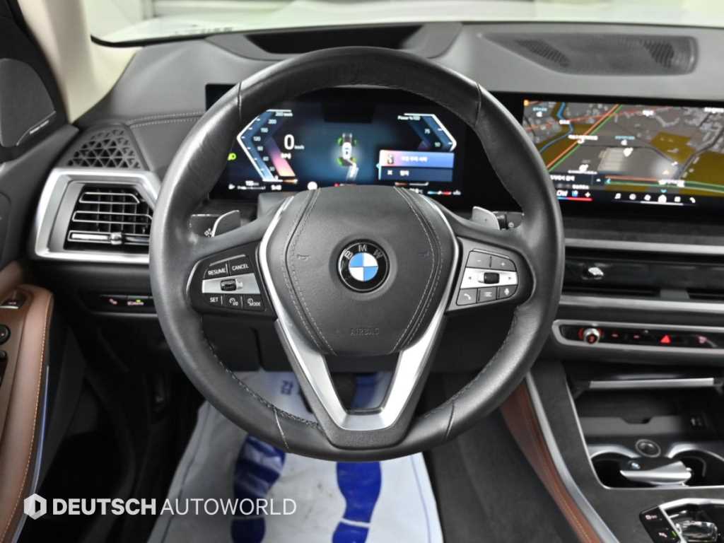 BMW X5 — photo 13