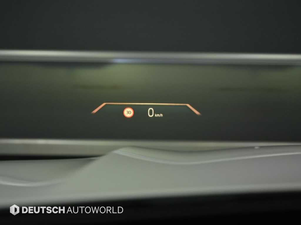BMW X5 — photo 17