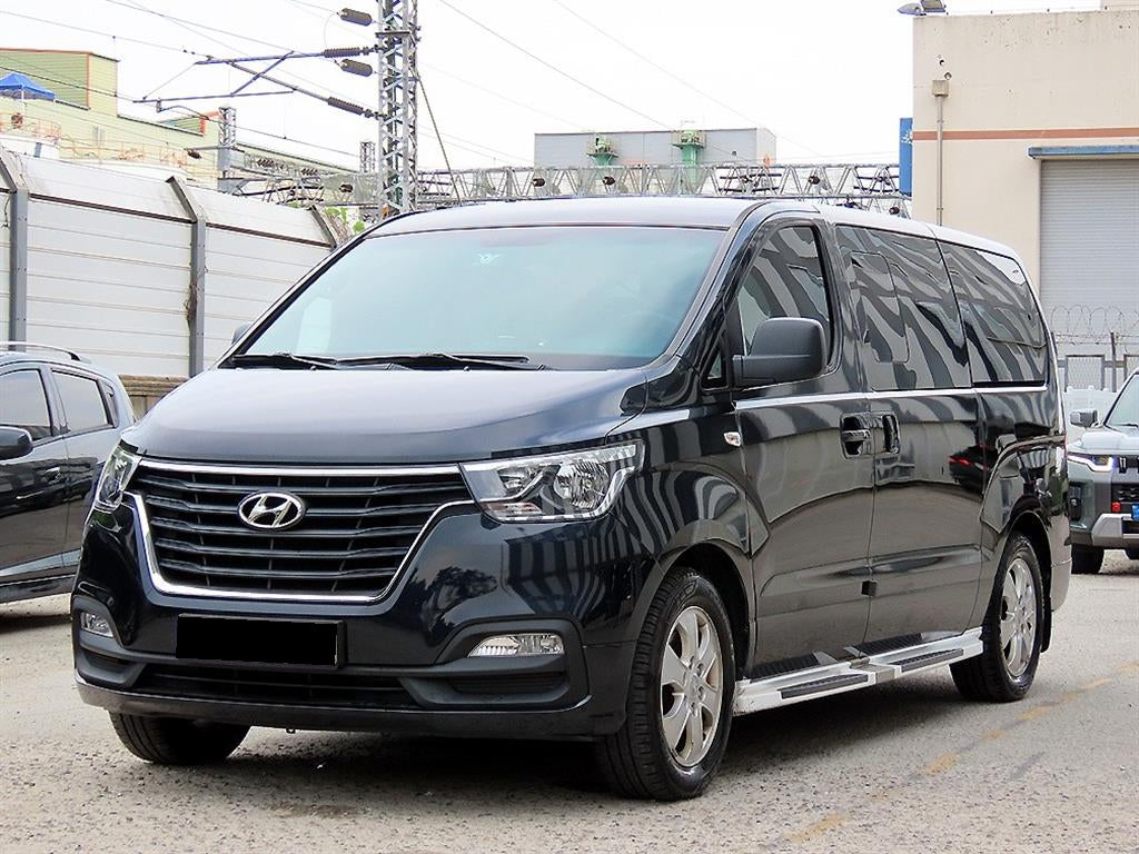 Hyundai Starex — photo 02
