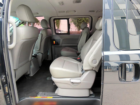 Hyundai Starex — photo 06