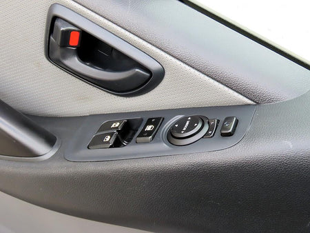 Hyundai Starex — photo 12