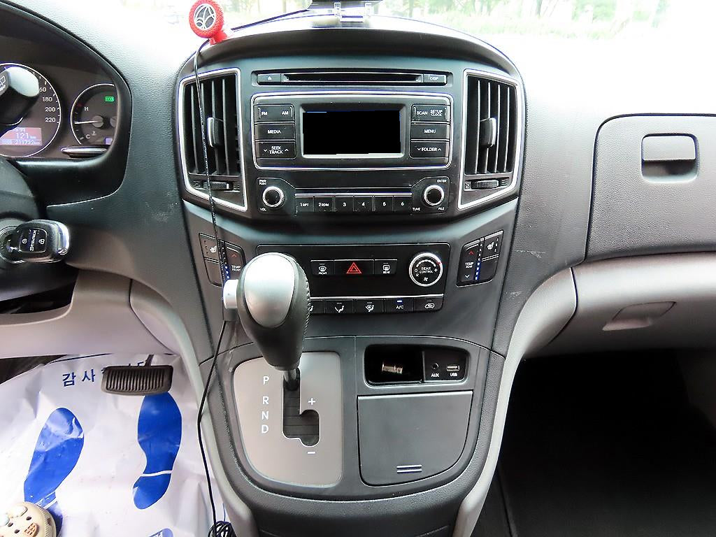 Hyundai Starex — photo 14
