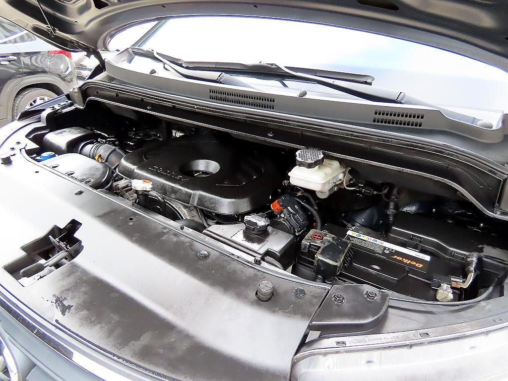 Hyundai Starex — photo 18