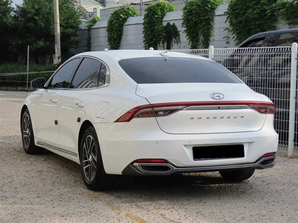 Hyundai Grandeur — photo 03