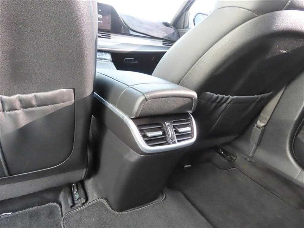 Hyundai Grandeur — photo 09