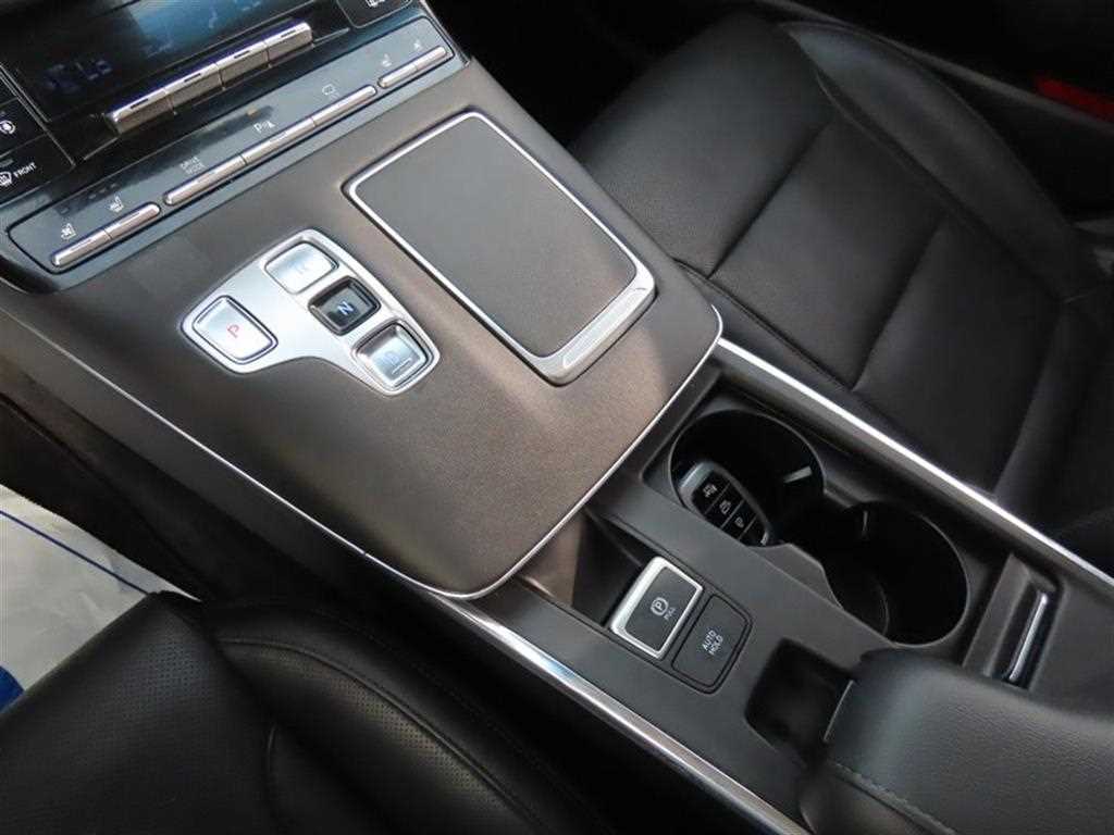 Hyundai Grandeur — photo 17