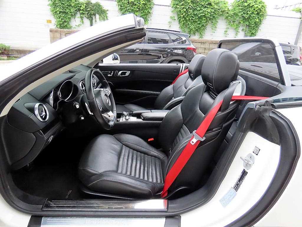 Mercedes-Benz SL-Class — photo 10