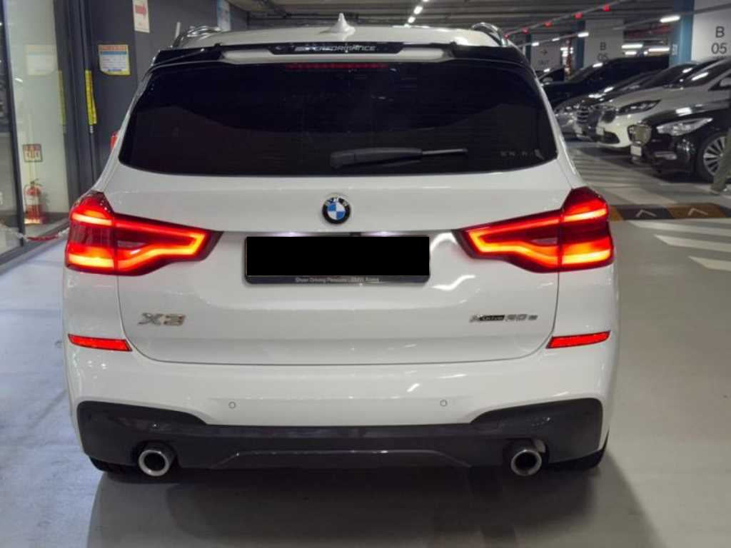 BMW X3 — photo 05