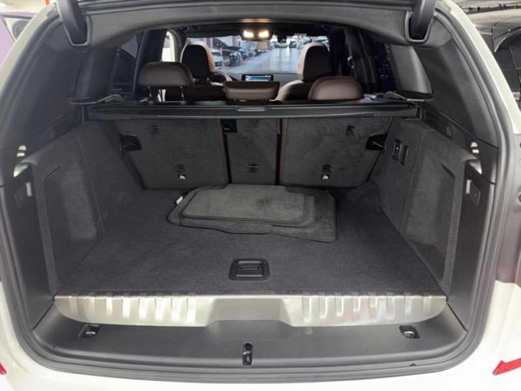 BMW X3 — photo 17