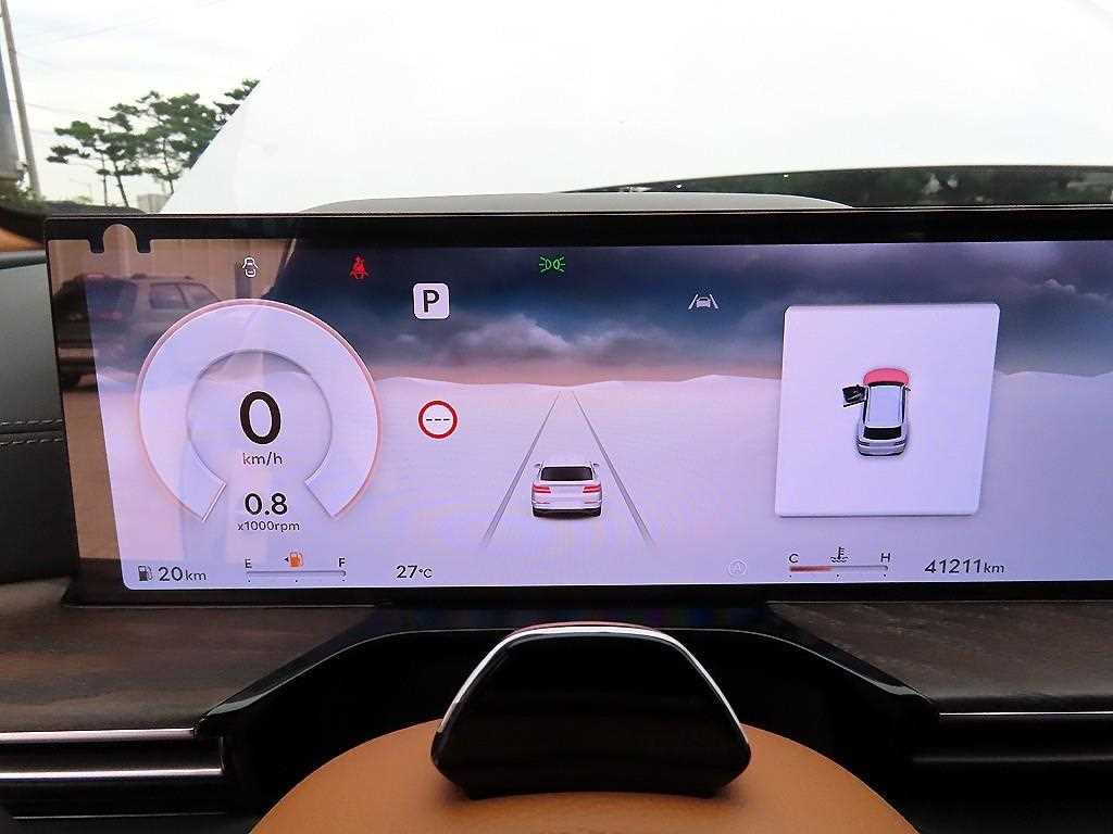 Genesis GV80 — photo 09