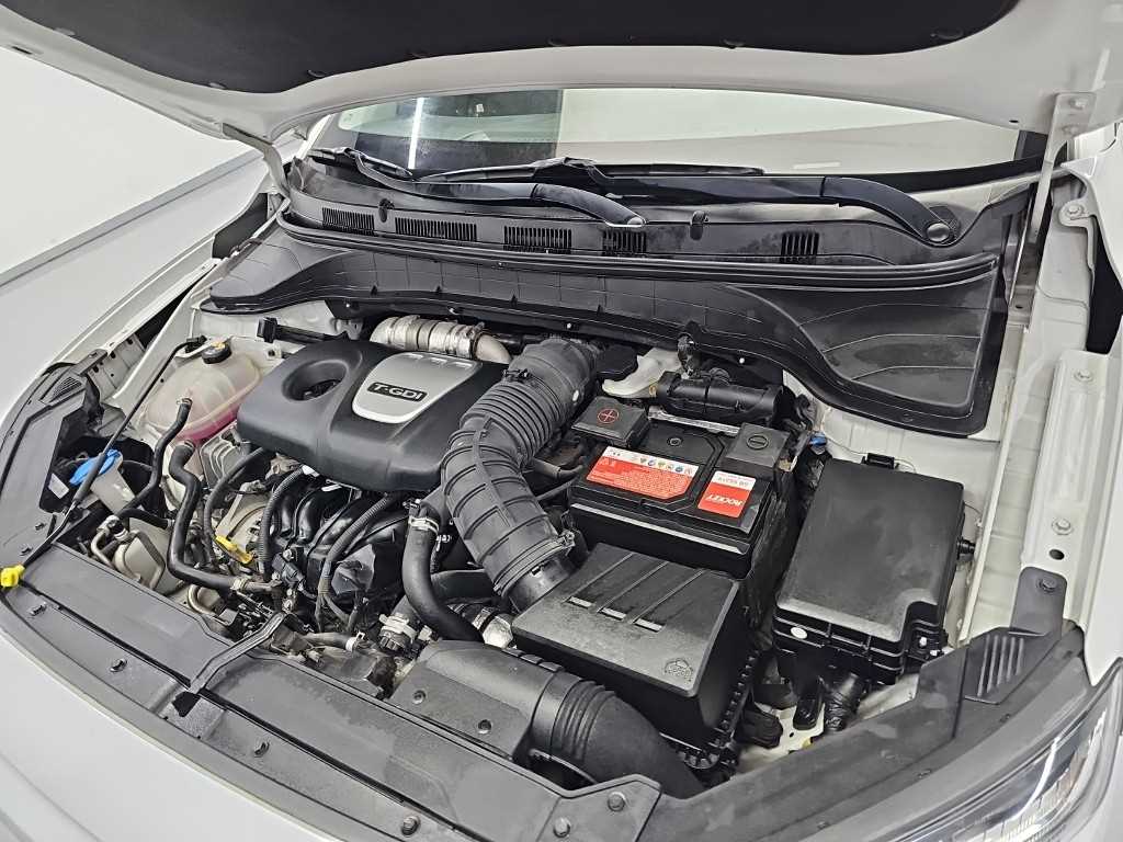 Hyundai Kona — photo 05