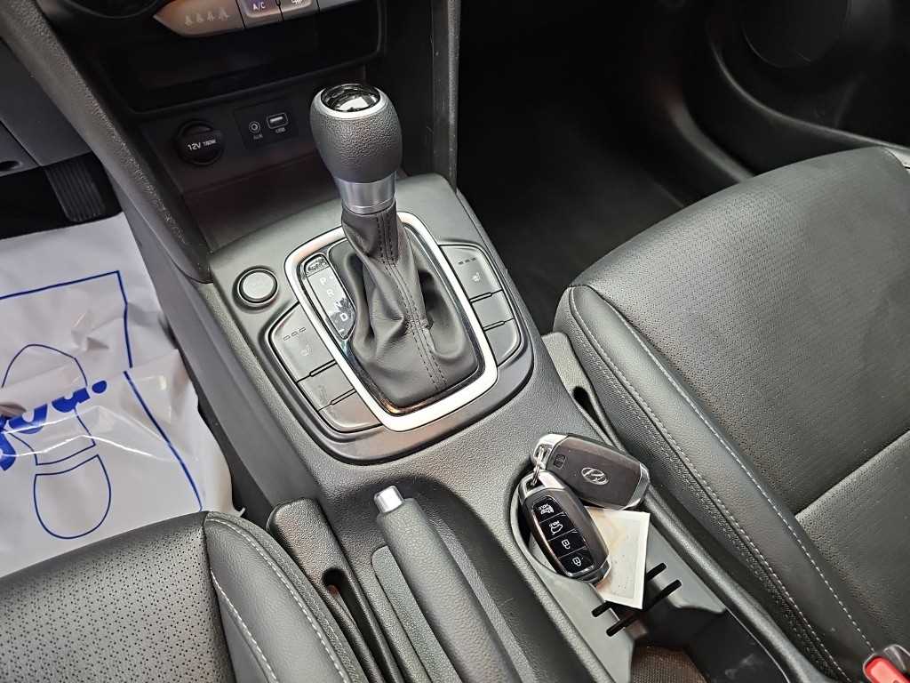 Hyundai Kona — photo 08