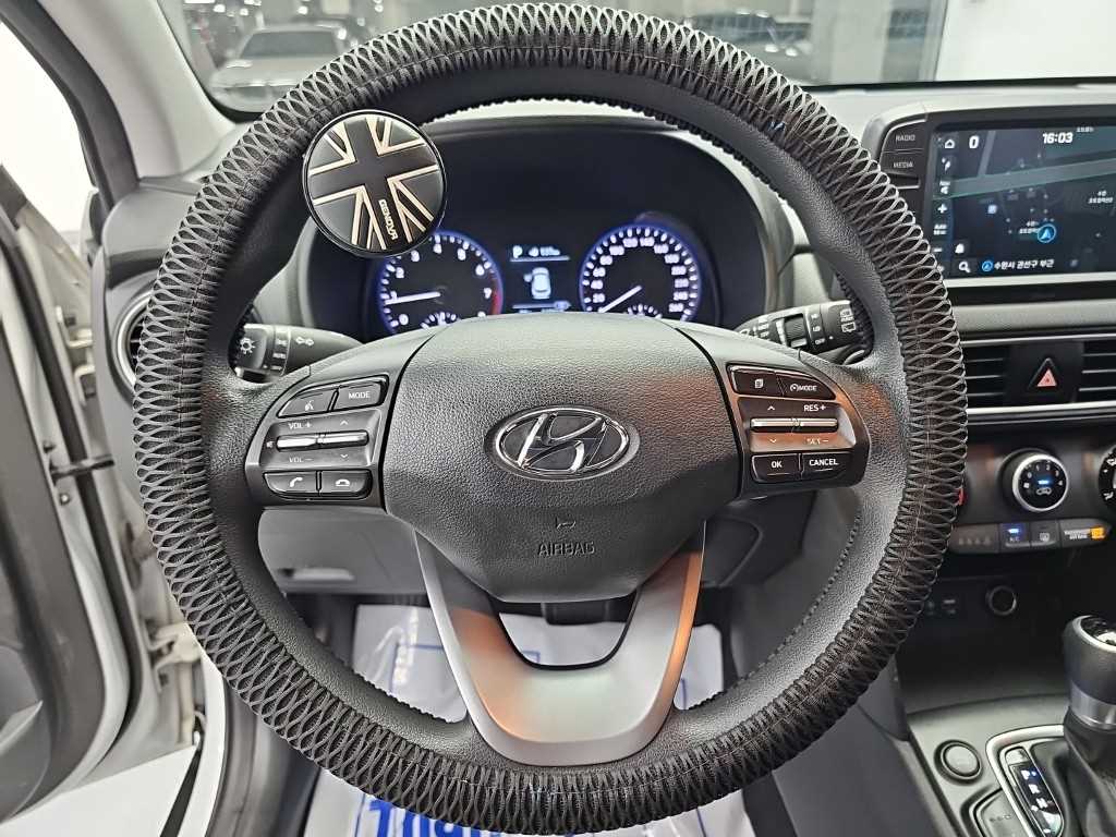 Hyundai Kona — photo 09